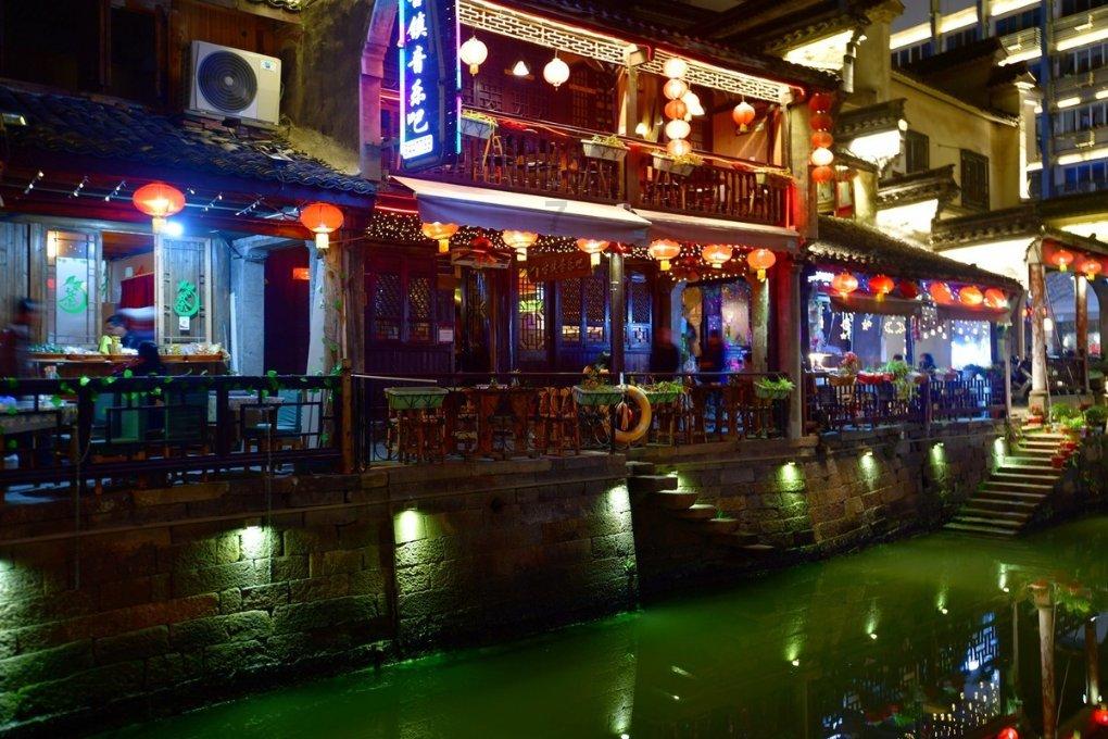 春节将至,年味渐浓,宁夏贺兰,品美食买年货,热闹大集年味足